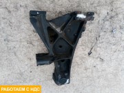 Кронштейн усилителя переднего бампера правый