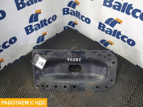 Кронштейн траверсы левый