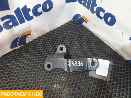 Кронштейн крепления переднего стабилизатора левый