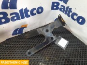 Кронштейн патрубков отопителя